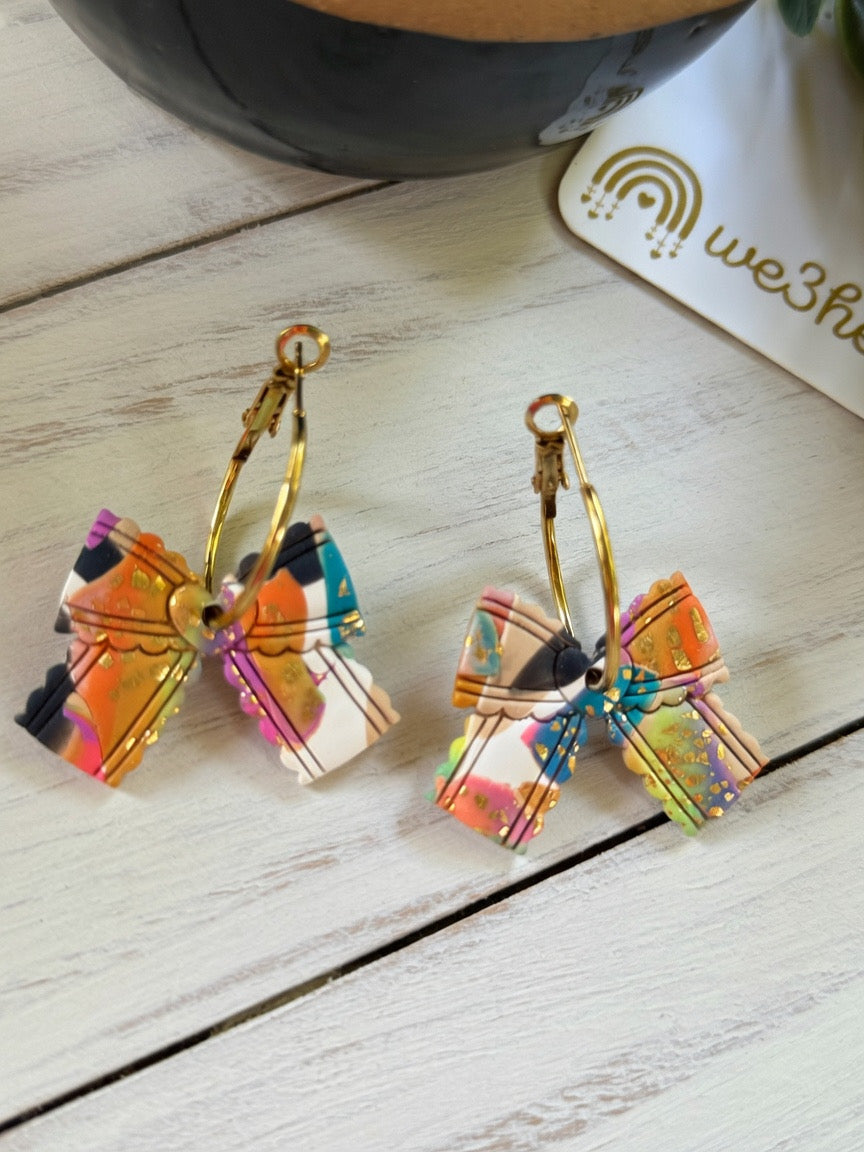 Bougie Bow Clay Hoop Earrings-Christmas in July